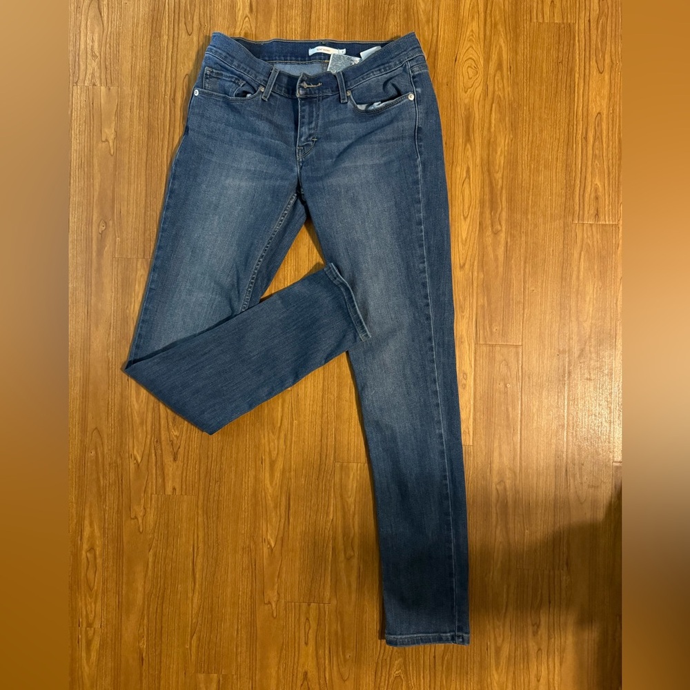 Levi’s women’s skinny jeans, size 7